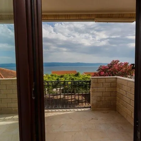 Schoene Mit Meerblick Duce