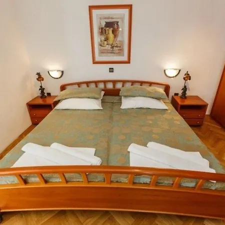 Schoene Mit Meerblick Apartment Duce