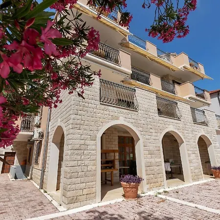 Schoene Mit Meerblick Apartment Duce
