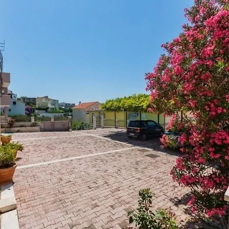 Schoene Mit Meerblick Apartment *
