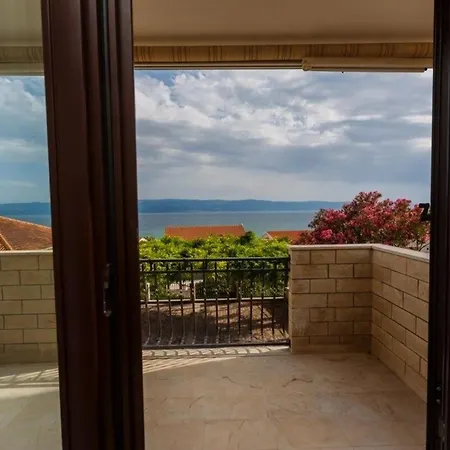 Schoene Mit Meerblick Duce