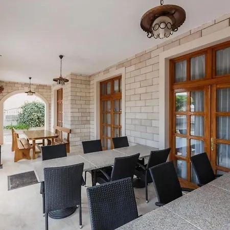 Schoene Mit Meerblick Apartment Duce